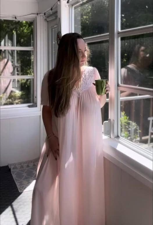 Coffee Time: A Light-Hearted Journey Through the Beautiful Chaos Behind Every Cup