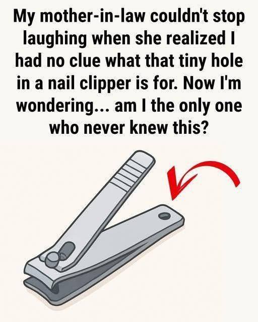 The “small round hole” on the nail clipper has special and powerful uses!