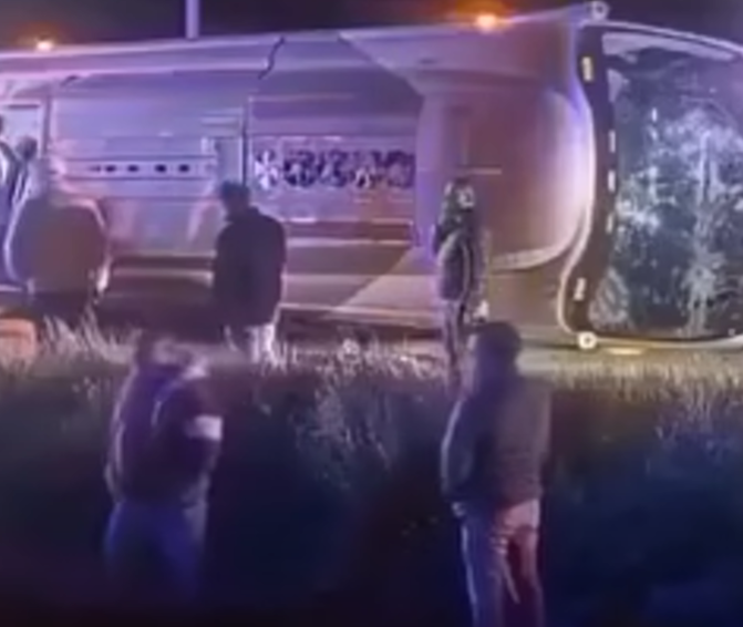 Breaking NewsFatal acc!dent, leaving 19 people passed away on the outsk!rts of…See more