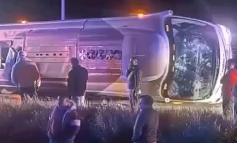 A Nighttime Road Accident Highlights the Importance of Emergency Response and Road Safety