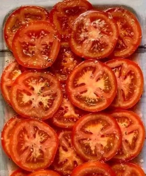 Eating Tomatoes: A Natural Boost for Health and Everyday Cooking